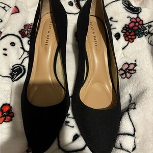 Kelly & Katie Black Heels with Pointed Toe Design